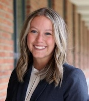 Riley Summers headshot