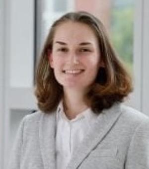 Alex Oberyszyn headshot